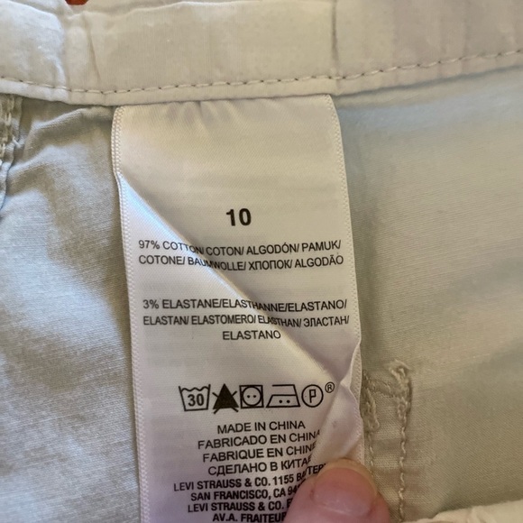Dockers Ideal Bermuda light Khaki Size 10 w/stretch - Picture 4 of 7
